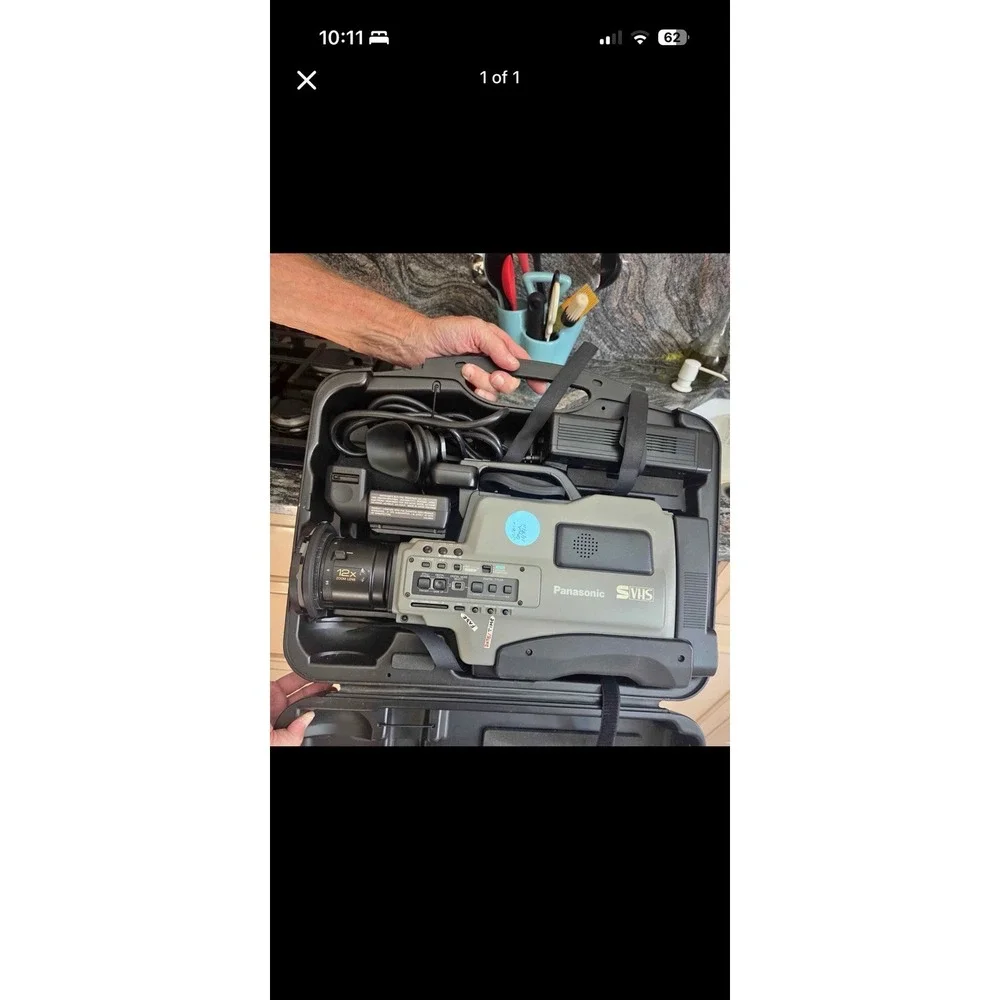 Panasonic NV-S1 S-VHS Handheld Camcorder 12x Zoom Gray w/ Case Accessories